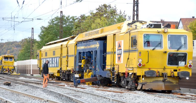 Stopfmaschine MKS Mitarbeiterschulung RAILING